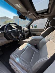 2011 Honda Pilot EX-L   - Photo 5 - Riverside, CA 92505