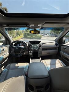2011 Honda Pilot EX-L   - Photo 9 - Riverside, CA 92505