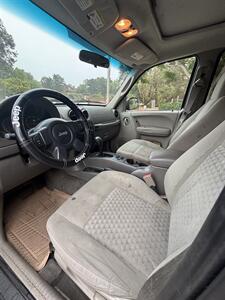 2006 Jeep Liberty Sport   - Photo 6 - Riverside, CA 92505
