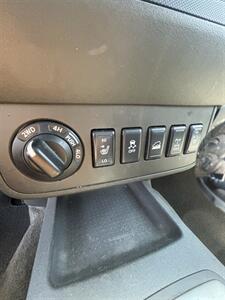 2012 Nissan Frontier PRO-4X   - Photo 13 - Riverside, CA 92505