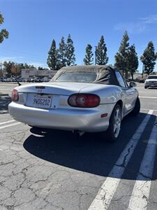 2003 Mazda MX-5 Miata SE   - Photo 8 - Riverside, CA 92505
