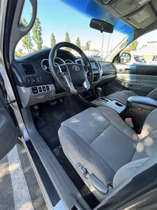 2014 Toyota Tacoma V6 - Photo 6 - Riverside, CA 92505