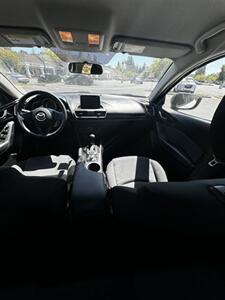 2015 Mazda Mazda3 i Sport   - Photo 8 - Riverside, CA 92505