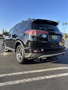 2016 Toyota RAV4 XLE   - Photo 3 - Riverside, CA 92505