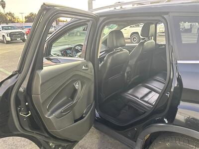 2015 Ford Escape Titanium   - Photo 10 - Riverside, CA 92505