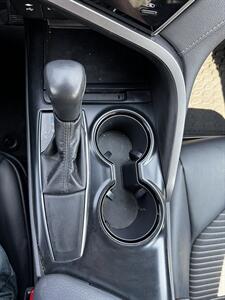 2019 Toyota Camry SE   - Photo 11 - Riverside, CA 92505