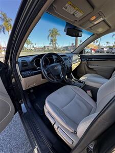 2012 Kia Sorento LX   - Photo 5 - Riverside, CA 92505