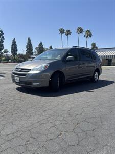 2004 Toyota Sienna XLE 7 Passenger - Photo 2 - Riverside, CA 92505