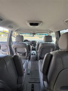 2004 Toyota Sienna XLE 7 Passenger - Photo 12 - Riverside, CA 92505
