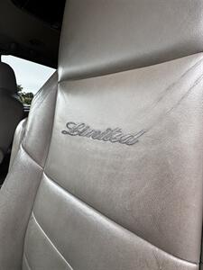 2002 Ford Excursion Limited   - Photo 10 - Riverside, CA 92505