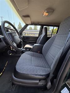 2001 Jeep Cherokee Sport   - Photo 5 - Riverside, CA 92505