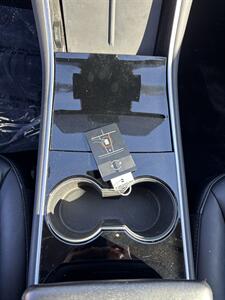 2020 Tesla Model 3 Long Range - Photo 24 - Riverside, CA 92505