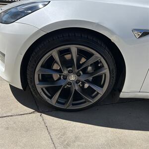 2020 Tesla Model 3 Long Range   - Photo 9 - Riverside, CA 92505
