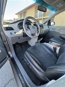 2013 Toyota Sienna SE 8-Passenger - Photo 6 - Riverside, CA 92505