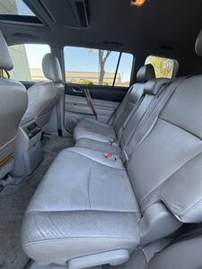 2010 Toyota Highlander Limited - Photo 7 - Riverside, CA 92505