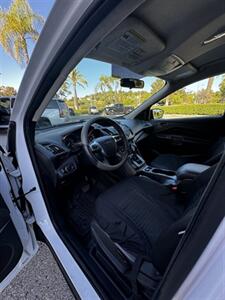 2014 Ford Escape S   - Photo 5 - Anaheim, CA 92805