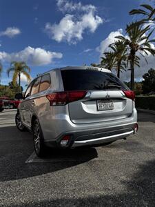 2017 Mitsubishi Outlander SE   - Photo 4 - Riverside, CA 92505