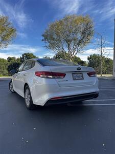 2016 Kia Optima LX   - Photo 4 - Riverside, CA 92505