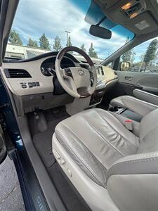 2011 Toyota Sienna Limited 7-Passenger   - Photo 6 - Riverside, CA 92505