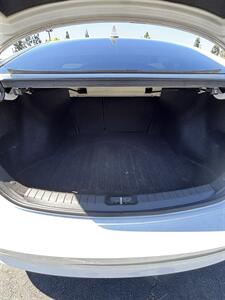2017 Hyundai ELANTRA SE - Photo 6 - Riverside, CA 92505