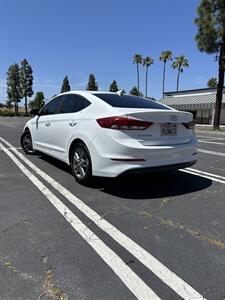 2017 Hyundai ELANTRA SE - Photo 4 - Riverside, CA 92505