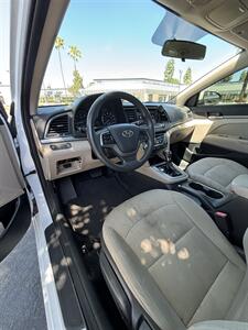2017 Hyundai ELANTRA SE - Photo 11 - Riverside, CA 92505