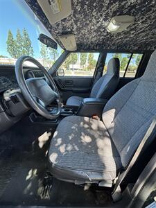 2001 Jeep Cherokee Sport 4x4 - Photo 10 - Riverside, CA 92505
