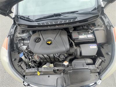 2013 Hyundai ELANTRA GLS   - Photo 11 - Riverside, CA 92505