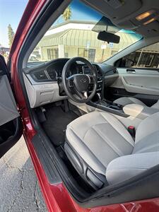 2018 Hyundai SONATA SE   - Photo 5 - Riverside, CA 92505
