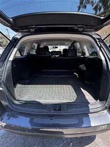 2011 Subaru Outback 2.5i Limited   - Photo 9 - Anaheim, CA 92805