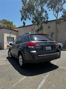 2011 Subaru Outback 2.5i Limited   - Photo 4 - Anaheim, CA 92805