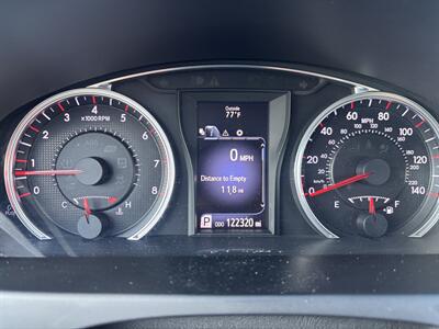 2015 Toyota Camry SE   - Photo 10 - Riverside, CA 92505