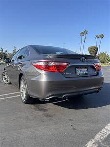 2015 Toyota Camry SE   - Photo 3 - Riverside, CA 92505