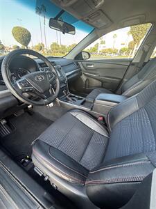 2015 Toyota Camry SE   - Photo 5 - Riverside, CA 92505