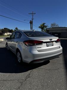 2017 Kia Forte LX   - Photo 4 - Riverside, CA 92505