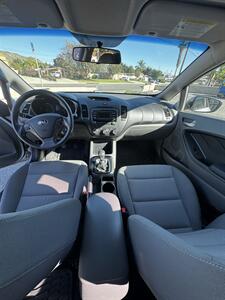 2017 Kia Forte LX   - Photo 7 - Riverside, CA 92505