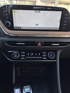 2020 Hyundai SONATA Limited   - Photo 18 - Riverside, CA 92505