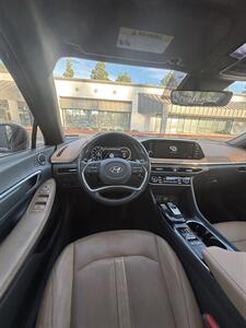 2020 Hyundai SONATA Limited   - Photo 14 - Riverside, CA 92505