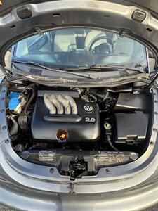 2004 Volkswagen New Beetle GL   - Photo 14 - Riverside, CA 92505
