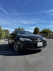 2015 Toyota Camry SE   - Photo 1 - Riverside, CA 92505