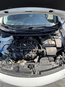 2016 Hyundai ELANTRA GT   - Photo 11 - Riverside, CA 92505