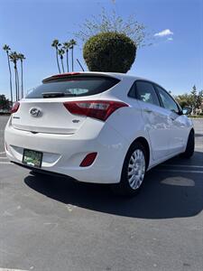 2016 Hyundai ELANTRA GT   - Photo 3 - Riverside, CA 92505