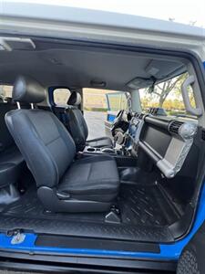 2007 Toyota FJ Cruiser   - Photo 11 - Riverside, CA 92505