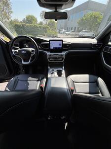2023 Ford Explorer XLT   - Photo 7 - Riverside, CA 92505