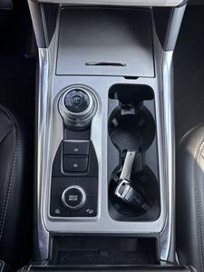 2023 Ford Explorer XLT   - Photo 13 - Riverside, CA 92505