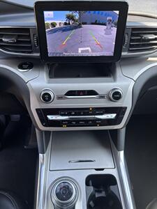 2023 Ford Explorer XLT   - Photo 11 - Riverside, CA 92505