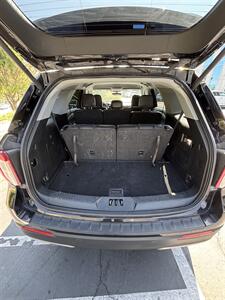 2023 Ford Explorer XLT   - Photo 10 - Riverside, CA 92505