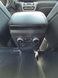 2023 Ford Explorer XLT   - Photo 9 - Riverside, CA 92505