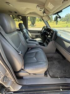 2005 GMC Yukon SLT   - Photo 8 - Riverside, CA 92505