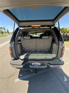 2005 GMC Yukon SLT   - Photo 11 - Riverside, CA 92505